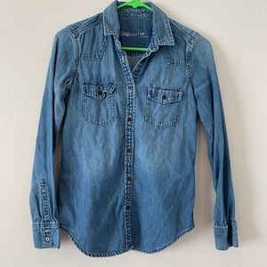 Gap chambray long sleeve button up